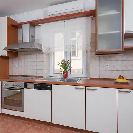 Santo Apartment