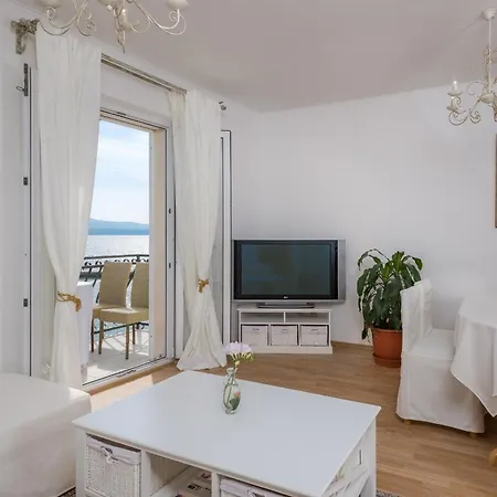 Apartment Santo
